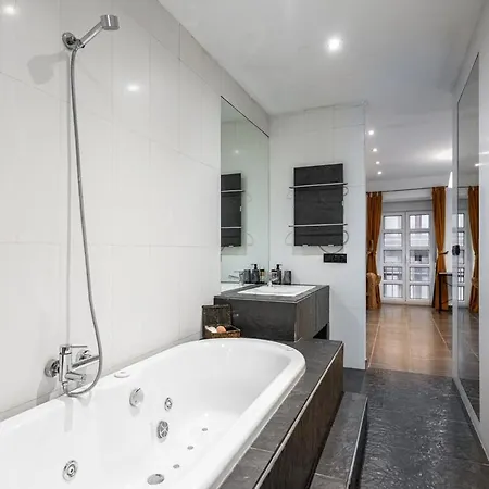 27 De Diciembre * Χιχόν